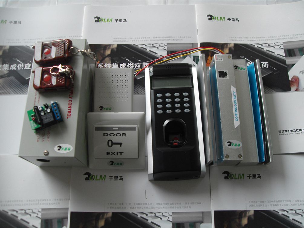 指紋門禁考勤機-單扇上下無框玻璃專用鎖-門禁專用電源-出門按鈕-有線門鈴-無線遙控器